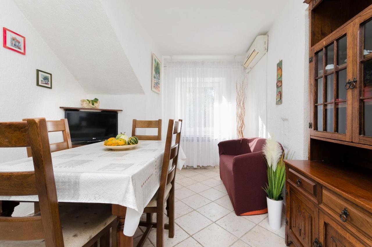 Apartment Josip Plomin Exterior foto
